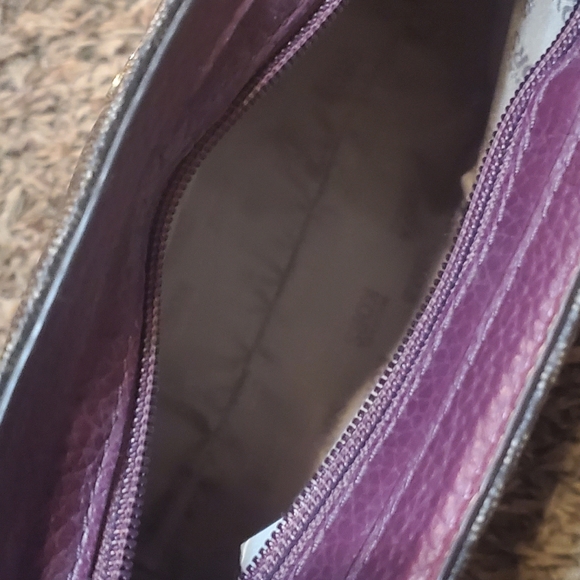 Purse - Picture 3 of 3